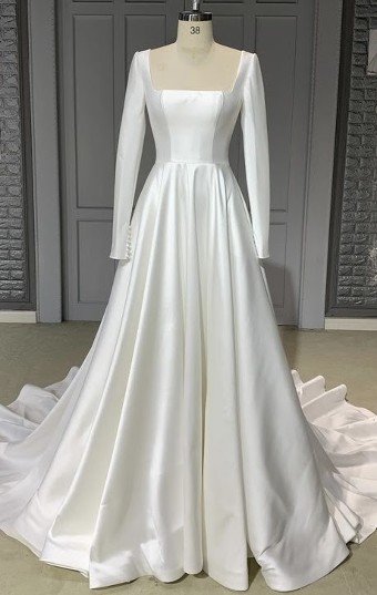 Consignment Gowns January Evermore #0 default Ivory thumbnail